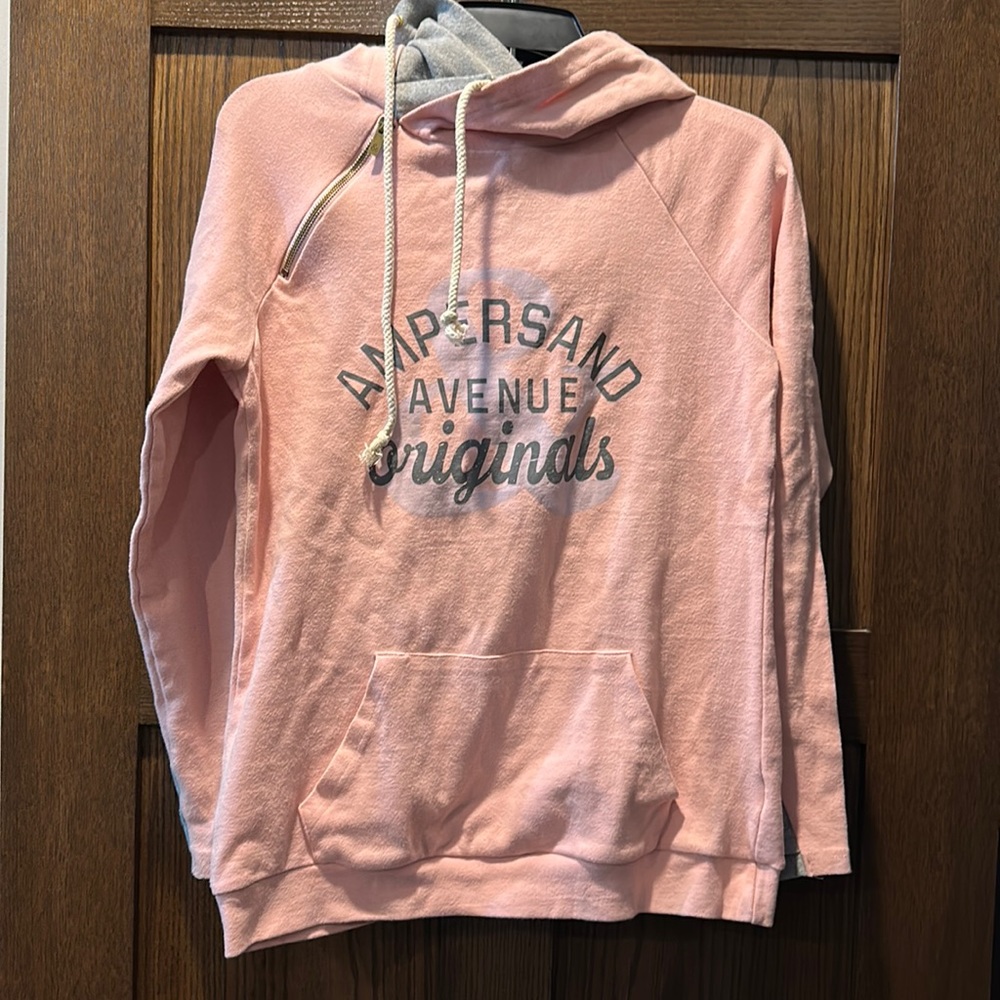 Ampersand Ave size M Double Hoodie